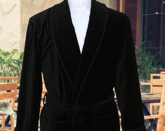 Svart herrjacka i quiltad sammet: Vintagestil