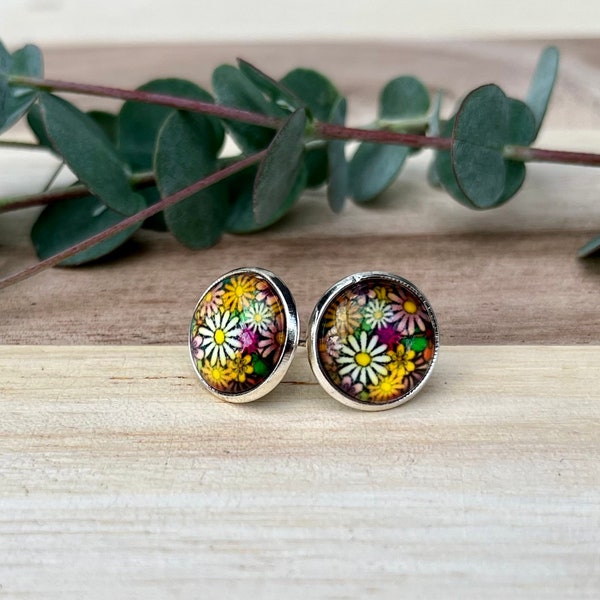 Blumen Blühten Ohrstecker Floral Earring Cabochon Glas mit Liebe handgefertigt wunderschön als Geschenk oder für einen selbst