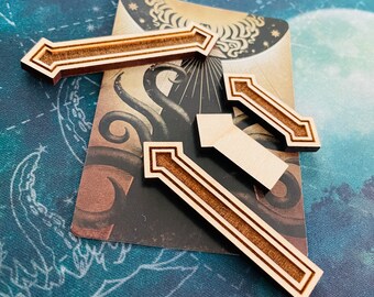 Tabletop gaming &quot;Arrow&quot;  location connection tokens made for Arkham Horror LCG, engraved in Walnut or Maple