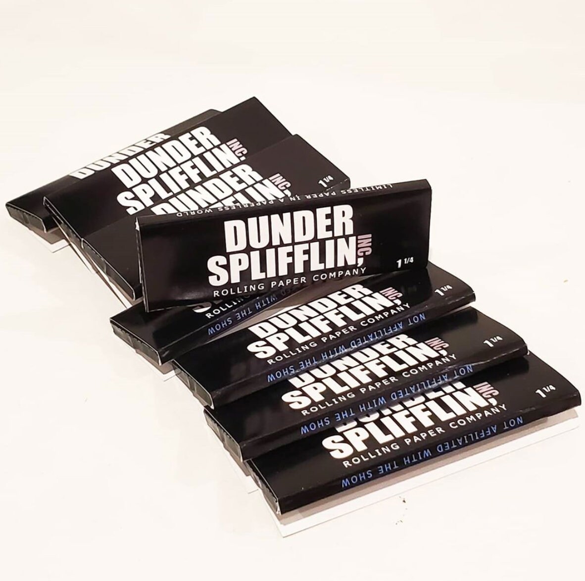 Michael Scott Rolling Paper Company Standard Size Rolling Papers – Dunder  Splifflin