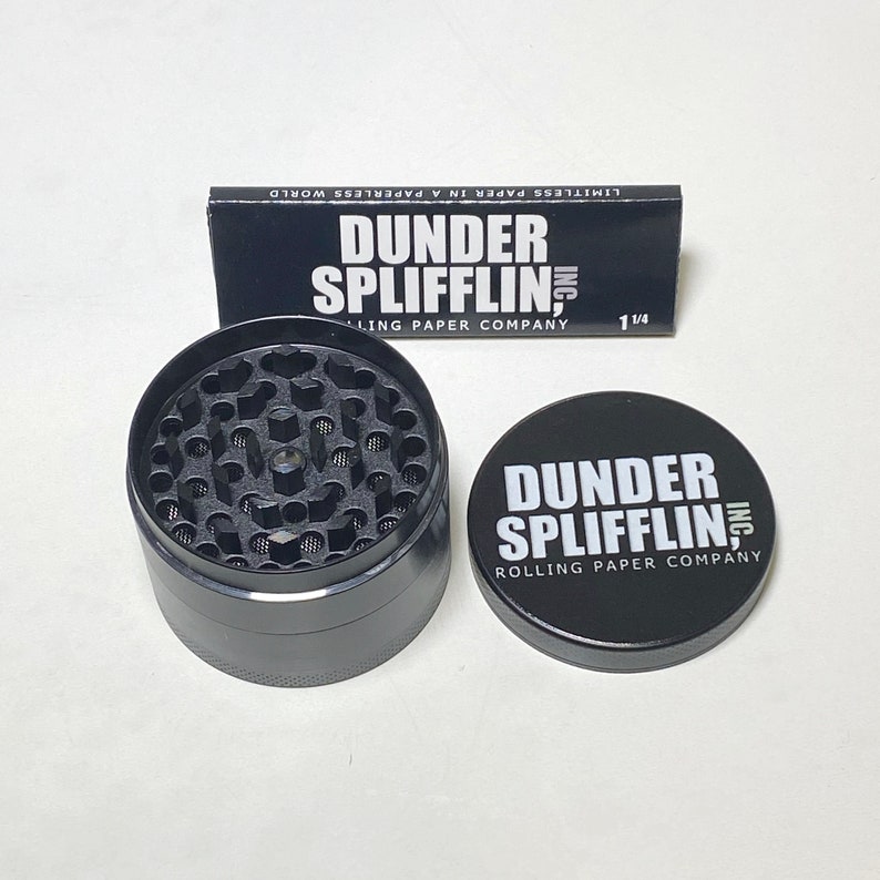 Dunder Splifflin 50mm 4 Part Leaf Magnetic Metal Herb Grinder Great Gift 