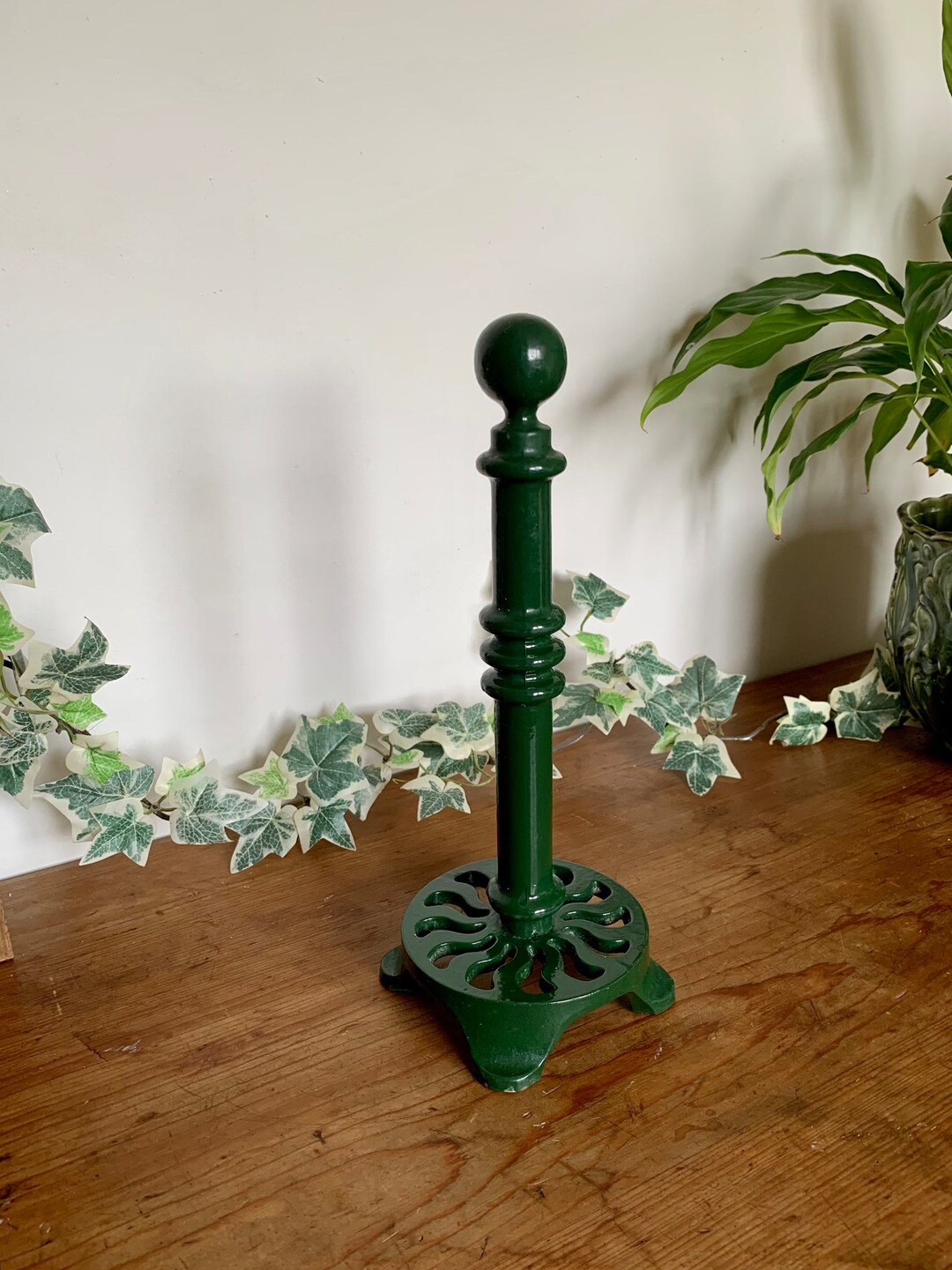 Vintage Green Cast Iron Kitchen Roll Holder Green Cast Iron Etsy UK