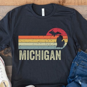 Michigan Shirt, Retro Vintage Michigan, Michigan Silhouette State, Michigan Clothing, Detroit Shirt, Lake Michigan Tee, Michigan Home Gift
