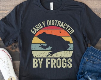 Frog Shirt, Frog Lover Gift, Funny Frog Shirt, Easily Distracted by Frogs, Toad Shirt, Cute Frog T-Shirt, Retro Vintage Frog, Frog Owner Tee