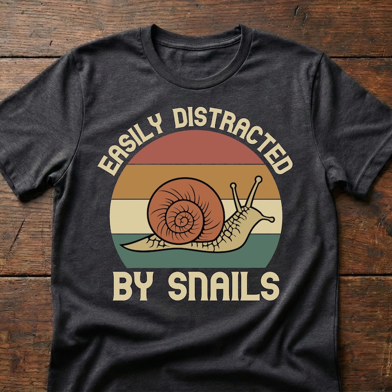 Camiseta "Fácilmente distraído por caracoles", regalo divertido para amantes de los caracoles Dark Grey Heather