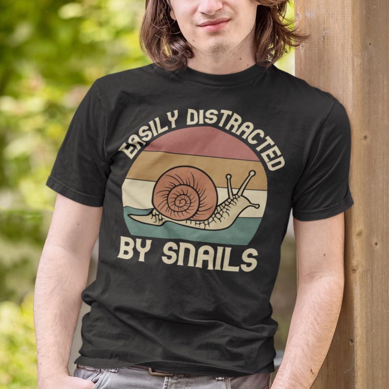 Camiseta "Fácilmente distraído por caracoles", regalo divertido para amantes de los caracoles imagen 2