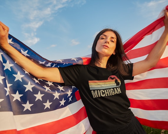 Michigan Shirt, Retro Vintage Michigan, Michigan Silhouette State