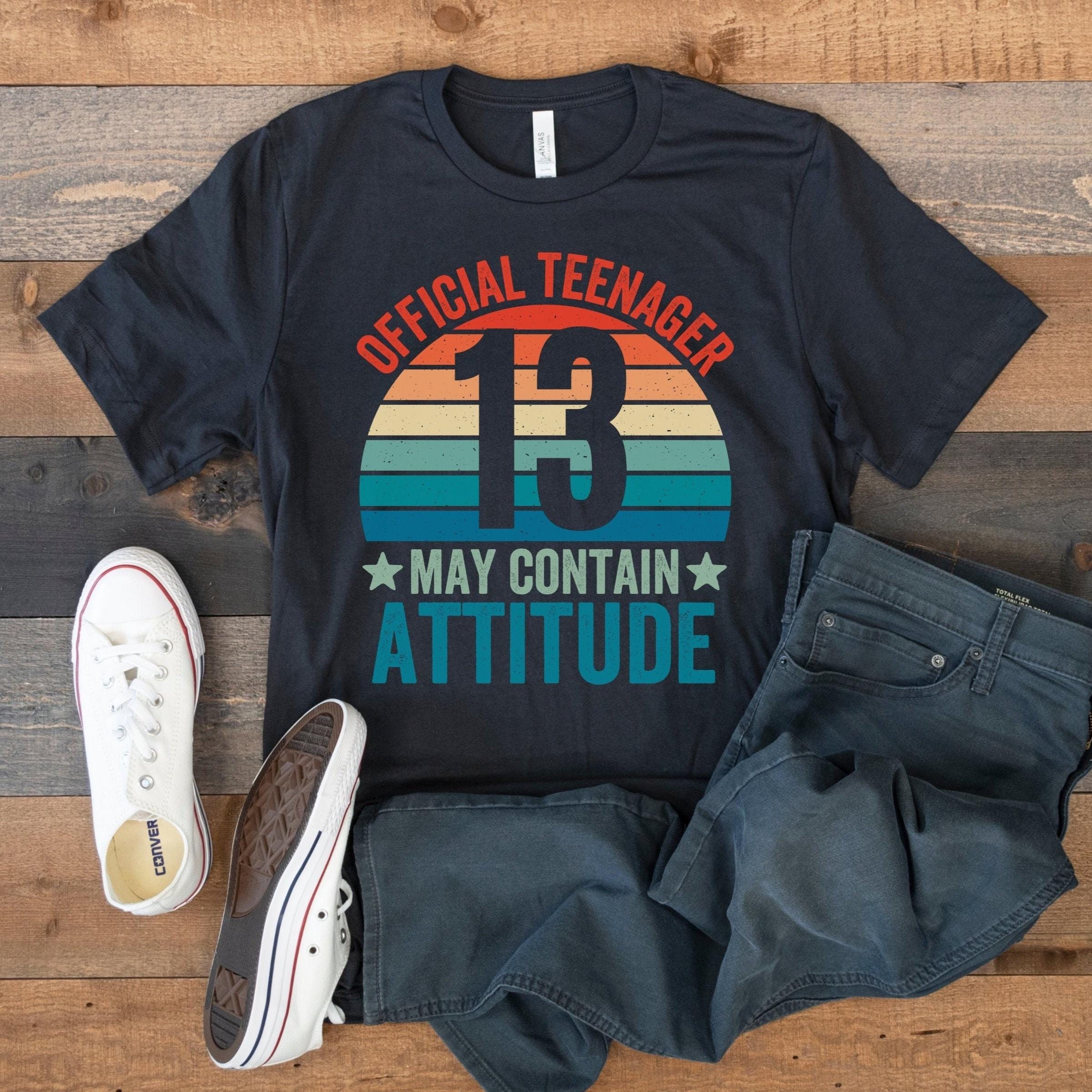 Damen T-Shirt Geburtstag Geschenk Endlich 18 College Stil Volljährig