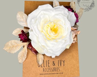 Elfenbein weiße Rose mit Heckenblumen Luxus Braut Blumenkamm