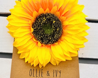 Majestätisch Sonnenblumen-Haarspange: Hochzeit, Renntag, Festival-Haarblume