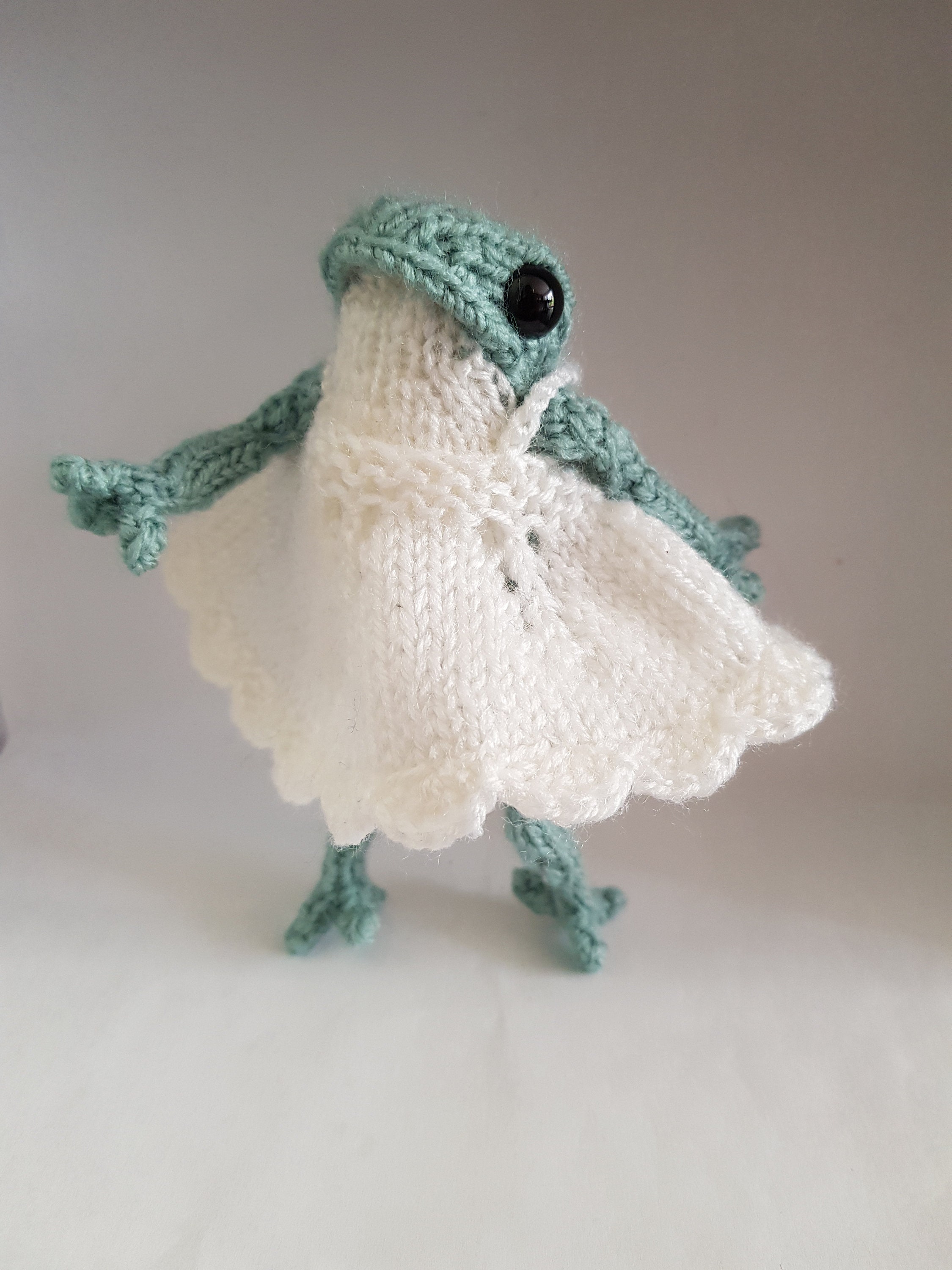 Froggy's Dress / Apron pattern -knitting pattern DIGITAL PDF