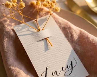 Dried Gypsophila Place Cards: Floral Wedding Table Decor
