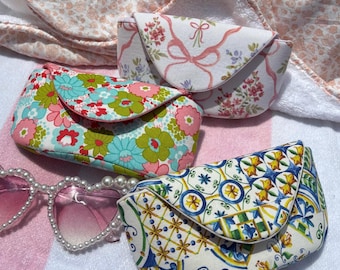 Sunglasses Eyeglass cases- Italy Fabric, groovy floral and Bow print