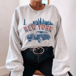 New York City Manhattan The Big Apple | Personalized Gift | Christmas Gift | Custom Design Graphic Unisex Heavy Blend Crewneck Sweatshirt