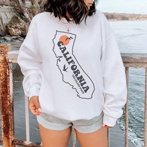 California The Golden State West Coast | Personalized Gift | Custom Design Graphic Unisex Heavy Blend Crewneck Sweatshirt