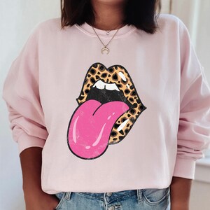 Womens Graphic Hoodie Leopard Print Tongue and Lips Rolling Sweatshirt Vintage Mouth Hoodie Lips with Tongue Camo Print Sweatshirts Red Lips