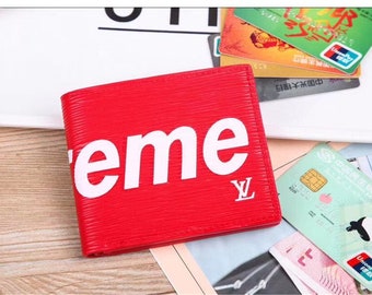 supreme wallet cost