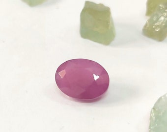 Saphir Rose Naturel Gemstone Cut Ruby Stone Cut pour bijoux Forme ovale 7.70 Carats