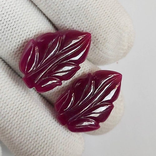 Natural Ruby leaf Hand Carved Gemstone ,Ruby Carving Pair - Size - 25.88 X 17 MM shops - Weight - 33 Carats 2 piece