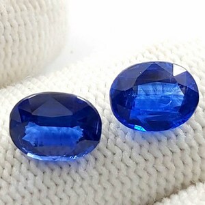 Oval Blue Kyanite Gemstone Pair: Faceted Loose Stones, 4.40 Carats (7 x 9 MM)
