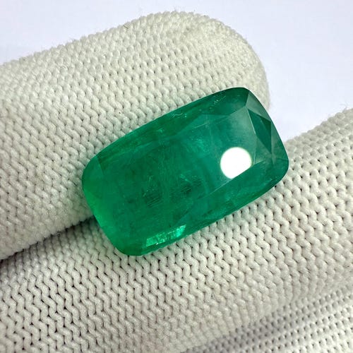 Pierre Aigue-marine Verte Taillée En Poire - Naturelle, 34x23x17 Mm, Madagascar