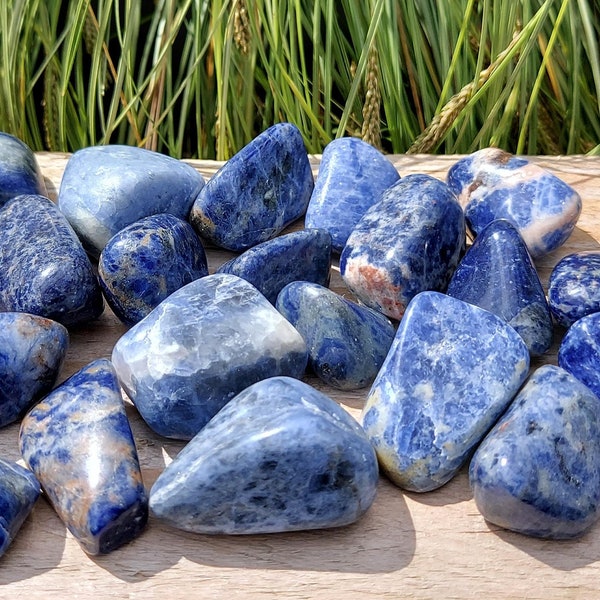 Sodalite Tumbled Stone. A Grade, You choose the Size you would like !! 15-25mm to 20-30mm, UK Seller.