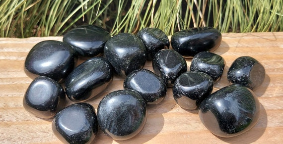 Obsidienne Noire Pierre Roulée 20 à 30mm