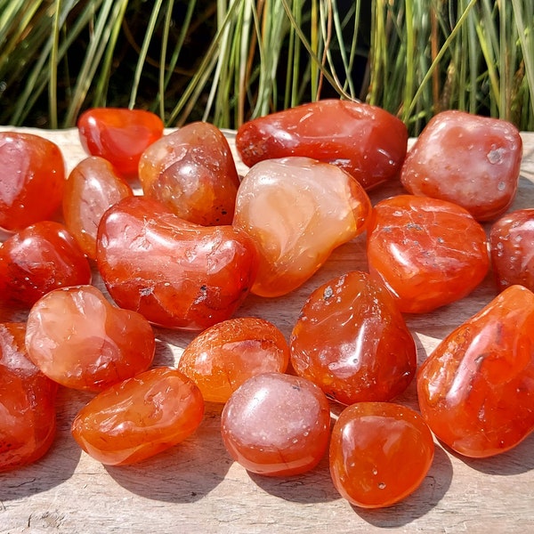 Carnelian Tumbled Stone, You choose the size you would like !! UK Seller.