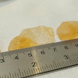 Raw Citrine Stone 25–35mm, Rough Crystal Supply for Crafting, Jewellery Making & Collecting.. bild 7