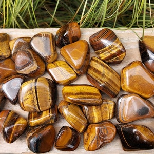 Tigers Eye Gold Tumbled Stone, Premium Quality 'A' Grade, You choose the size you would like !! UK Seller
