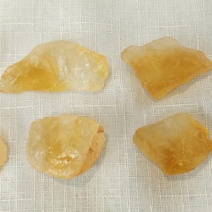 Raw Citrine Stone 25–35mm, Rough Crystal Supply for Crafting, Jewellery Making & Collecting.. bild 8
