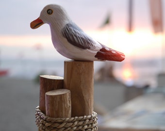 Maritime Deko-Möwe aus Holz - Handgefertigte Vintage-Skulptur im 17 / 20 cm hoch