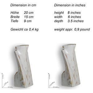 Puede incluir: Dos esculturas abstractas con acabado blanco y beige. Cada escultura mide aproximadamente 20 cm de alto, 15 cm de ancho y 9 cm de profundidad. El peso es de aproximadamente 0,4 kg. Las dimensiones tambi&eacute;n se proporcionan en pulgadas.