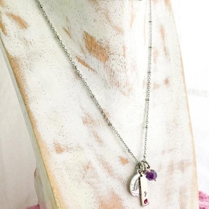 Elegante busto para joyas - soporte para joyas - soporte para collares - expositor de joyas hecho de madera blanca envejecida en tres tamaños. imagen 6