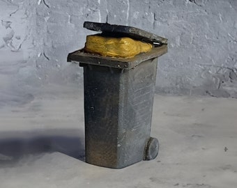 Unpainted Wheelie Bins with Raised Lids (x4) - N/TT/OO/O Scale Model Railway
