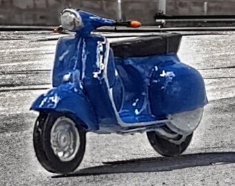 3D Printed Vespa Scooter Model: Unpainted N TT OO O Scale