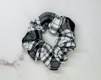 Scrunchie Tartan P&B