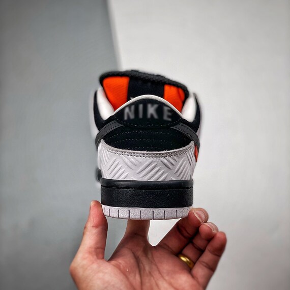 Dunk Tightbooth - image 5