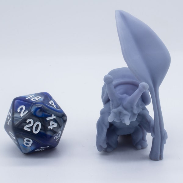 The Alert Companion Snail - Miniature - DND - Tabletop