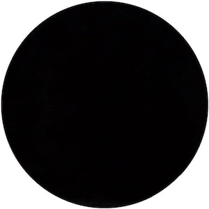 Puede incluir: Un círculo negro sólido.