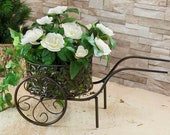 Contemporary Luxury Metal Iron Wheelbarrow Planter Flower Plant Stand Garden Ornament Decoration Display Rack Indoor Outdoor Home Decor
