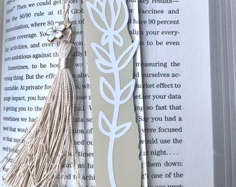 Floral charm bookmark, flower bookmark, cute bookmark, book lover gift, reader gift, custom bookmark, bookmark gift, bookmark for you