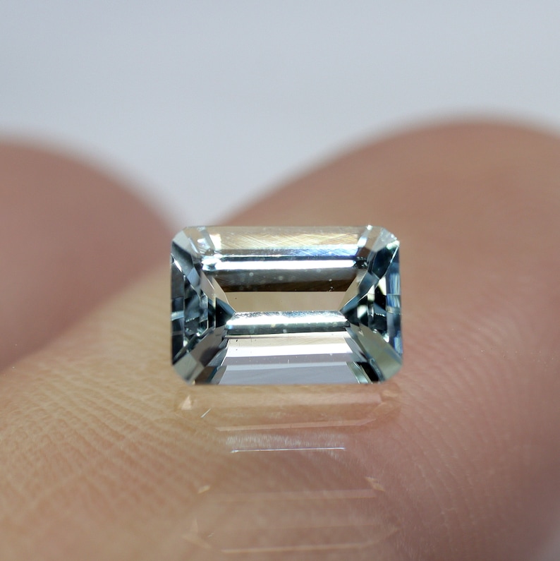 100/% Natural Blue Color Aquamarine 7.1x5 mm Octagon Cut,HIGH QUALITY Aquamarine Faceted Loose Gemstone Good For Making Ring,Pendant.
