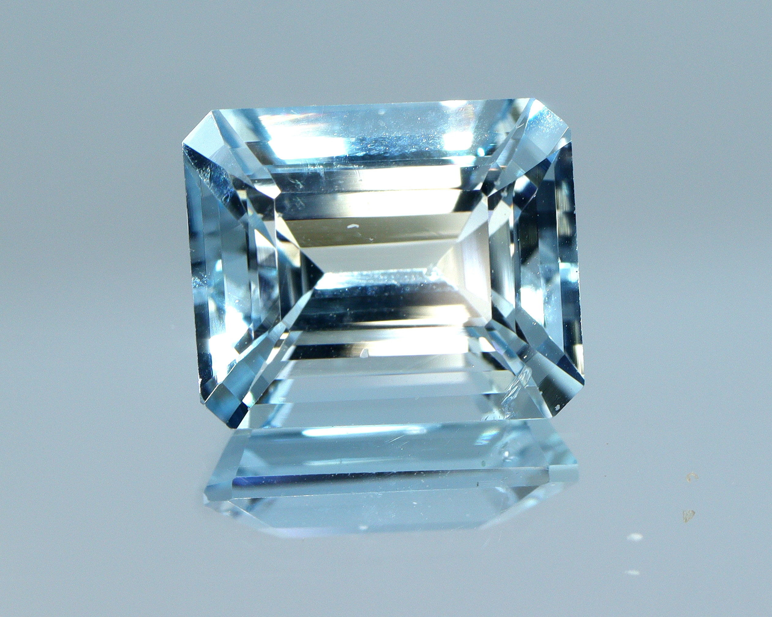 3.14 Ct. Medium Blue Color Aquamarine 10x8mmEmerald Cut Etsy