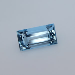 100% Natural Aquamarine Baguette Cut | , 1.57Ct. Fine Cut Grade 9.3x5mm Unique Aquamarine Loose Gemstone | Wholesale Aquamarine for Jewelry