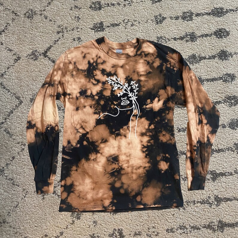Long Sleeve and Sweatshirt Plant Bleached Tie Dyed Shirt Woman Holding Flowers T-Shirt Plant Logo Plant Shirt