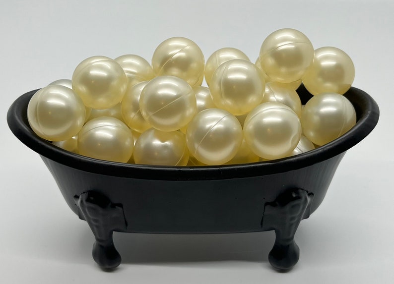 Bath Oil Beads Sample image 7