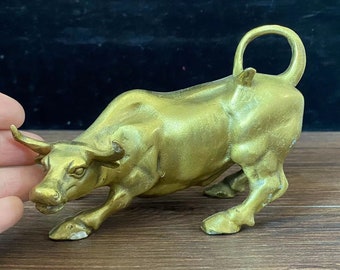 Copper Wall Street Bronze Bull Statue Fengshui cattle Sculpture wealth healthy Home Decor, Desk Furnishings  Gift Bull/Cow/Ox Figure AA039