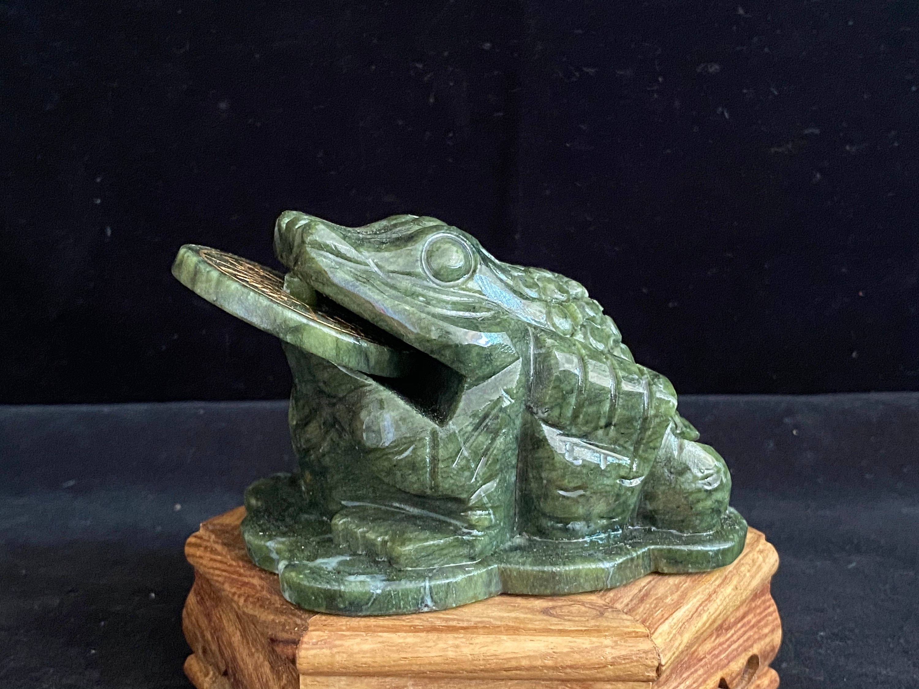 Green Jade Money Frog, Natural Genuine Jade Carved Feng Shui