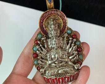 Nepal Tibetan Buddhism White Copper Thousand hands Pendant Guanyin buddha figurine DIY Amulet dirty buddha Tara Kwan-yin Goddess Charm MH092
